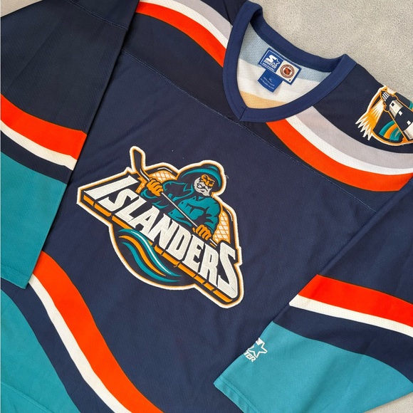 *SOLD* New York Islanders Vintage Fisherman STARTER Hockey Jersey - Picture 5 of 11